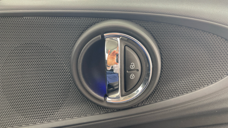 MINI Clubman 1.5 Cooper 6dr Petrol Estate